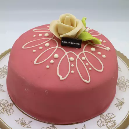 PRINSESSAKAKKU VAALEANPUNAINEN - Muut kakut - 5000m - 2